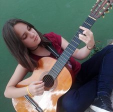 avril-peachs