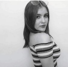Dina-petite
